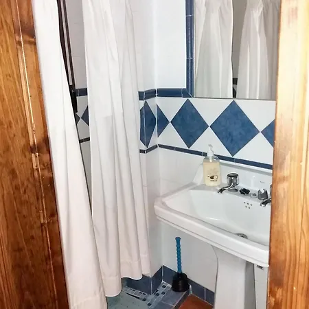 Holiday home Spacious Comfortable House In With Balcony *